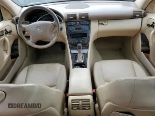 2003 Mercedes-Benz C 240 с VIN WDBRF81J73F398738, выставлен на аукционе Copart как лот 56143605 с пробегом 121 058 миль миль и Списание • Salvage title. История ставок и продаж доступна на DreamBid. Изображение 8.