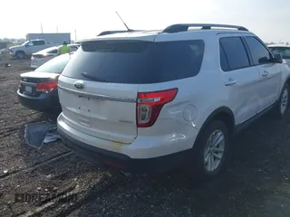 2013 Ford Explorer XLT with VIN 1FM5K7D97DGC88108, listed as a IAAI auction lot 42180147 with 156,905 mi miles and . Bid and sale history available at carsss.com. Image 4.