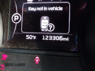 2016 Kia Sedona SX with VIN KNDMC5C10G6158467, listed as a IAAI auction lot 41733034 with 123,306 mi miles and . Bid and sale history available at carsss.com. Image 15.
