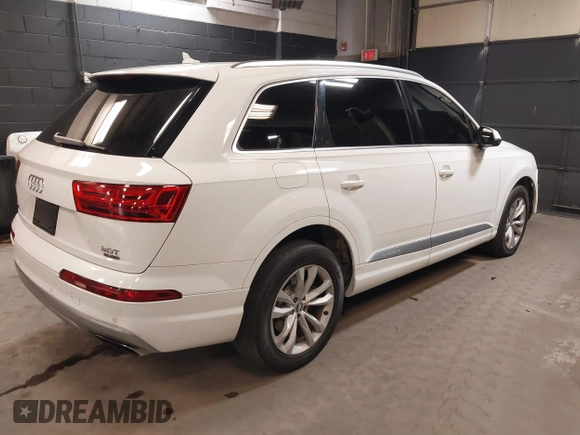 2017 Audi Q7 Premium with VIN WA1AAAF79HD033640, listed as a IAAI auction lot 40968863 with 111,260 mi miles and . Bid and sale history available at DreamBid. Image 4.