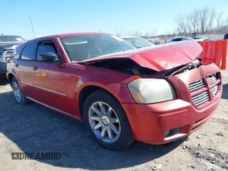 2007 Dodge Magnum with VIN 2D4FV47V97H624182, listed as a IAAI auction lot 41853557 with 184,634 mi miles and . Bid and sale history available at carsss.com. Image 1.