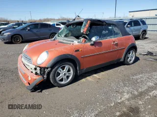 2005 MINI Convertible с VIN WMWRF33585TF62541, выставлен на аукционе Copart как лот 49868625 с пробегом Не указан миль и Списание • Salvage title. История ставок и продаж доступна на DreamBid. Изображение 1.