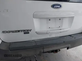 2006 Ford Expedition Special Service z VIN 1FMPU16586LA45072, wystawiony jako IAAI lot #42343869 z przebiegiem 186 039 mil mil oraz . Historia ofert i sprzedaży dostępna na DreamBid. Obrazek 6.