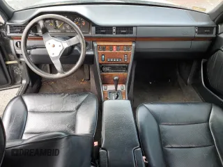 1993 Mercedes-Benz 400 with VIN WDBEA34E6PB948930, listed as a Copart auction lot 49553105 with 273,225 mi miles and Clean Title. Bid and sale history available at carsss.com. Image 8.