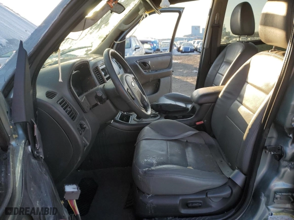 2005 Ford Escape XLT with VIN 1FMCU031X5KA29048, listed as a Copart auction lot 46323555 with 0 mi miles and Salvage Title. Bid and sale history available at carsss.com. Image 7.