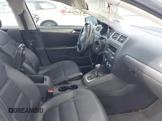 2013 Volkswagen Jetta TDI w/Premium/Nav с VIN 3VWLL7AJ9DM203506, выставлен на аукционе IAAI как лот 42682513 с пробегом 137 614 миль миль и . История ставок и продаж доступна на DreamBid. Изображение 5.