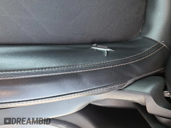 2020 Chevrolet Trax LT с VIN KL7CJPSB1LB010835, выставлен на аукционе IAAI как лот 42832682 с пробегом 51 060 миль миль и . История ставок и продаж доступна на DreamBid. Изображение 19.