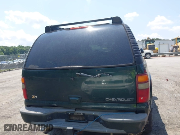 2003 Chevrolet Tahoe Z71 with VIN 1GNEK13Z33R245611, listed as a IAAI auction lot 42481140 with 260,757 mi miles and . Bid and sale history available at DreamBid. Image 16.
