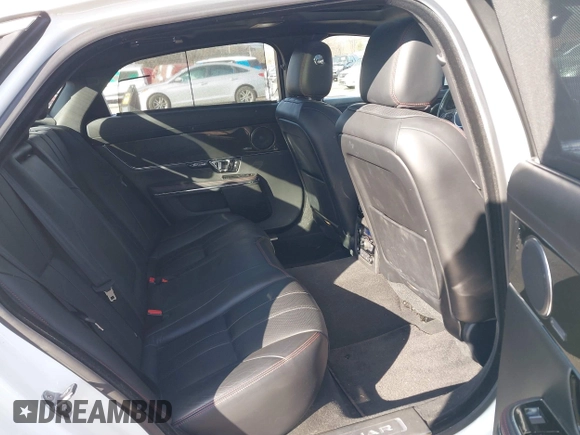 2015 Jaguar XJ with VIN SAJWA2EK9FMV87430, listed as a IAAI auction lot 41408797 with 101,147 mi miles and . Bid and sale history available at DreamBid. Image 8.