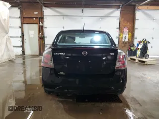 2011 Nissan Sentra S z VIN 3N1AB6AP4BL653890, wystawiony jako Copart lot #61950315 z przebiegiem 105 492 mil mil oraz Szkoda całkowita • Salvage title. Historia ofert i sprzedaży dostępna na DreamBid. Obrazek 6.