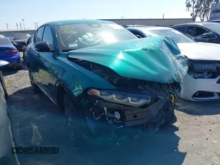 2024 Alfa Romeo Tonale Ti z VIN ZASPATCW5R3059817, wystawiony jako IAAI lot #41473097 z przebiegiem 6081 mil mil oraz . Historia ofert i sprzedaży dostępna na DreamBid. Obrazek 1.