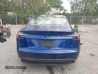 2025 Tesla Model 3 Long Range with VIN 5YJ3E1EA2SF919461, listed as a IAAI auction lot 41672494 with 777 mi miles and . Bid and sale history available at DreamBid. Image 16.