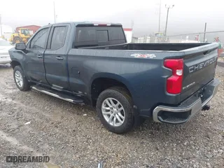 2019 Chevrolet Silverado 1500 LT with VIN 1GCRYDEDXKZ359924, listed as a IAAI auction lot 41463919 with 66,326 mi miles. Bid and sale history available at carsss.com. Image 3.