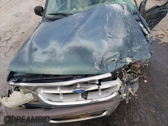 1996 Ford Explorer Eddie Bauer z VIN 1FMDU32X0TZB61316, wystawiony jako Copart lot #68040014 z przebiegiem 99 736 mil mil oraz Nie do naprawy • Non repairable. Historia ofert i sprzedaży dostępna na DreamBid. Obrazek 12.