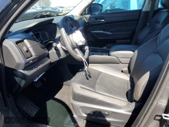 2023 Nissan Pathfinder SL z VIN 5N1DR3CC2PC219853, wystawiony jako Copart lot #47765435 z przebiegiem 30 511 mil mil oraz Szkoda całkowita • Salvage title. Historia ofert i sprzedaży dostępna na DreamBid. Obrazek 7.