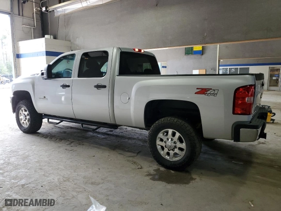 2014 Chevrolet Silverado 2500HD LT with VIN 1GC1KXC84EF114015, listed as a Copart auction lot 48306995 with 237,123 mi miles and Clean Title. Bid and sale history available at carsss.com. Image 2.