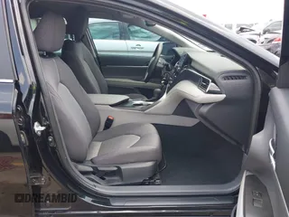 2023 Toyota Camry LE z VIN 4T1C11AK3PU182887, wystawiony jako IAAI lot #42156807 z przebiegiem 33 019 mil mil oraz . Historia ofert i sprzedaży dostępna na DreamBid. Obrazek 5.