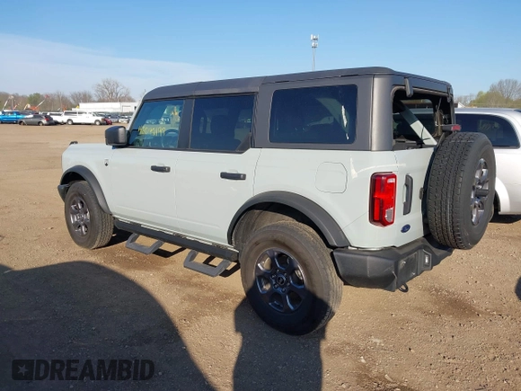 2023 Ford Bronco with VIN 1FMEE5BP3PLB54172, listed as a IAAI auction lot 42092197 with 30,167 mi miles and . Bid and sale history available at DreamBid. Image 3.