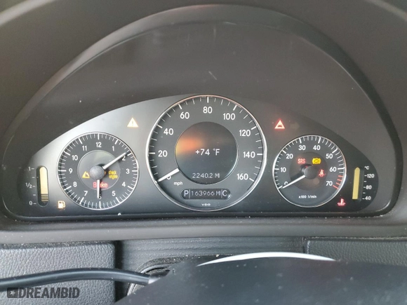 2006 Mercedes-Benz CLK-Class 3.5L with VIN WDBTK56HX6F200163, listed as a Copart auction lot 82704494 with 163,966 mi miles and Clean Title. Bid and sale history available at carsss.com. Image 9.