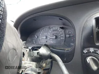 2001 Ford Explorer Eddie Bauer z VIN 1FMZU74E01ZA15102, wystawiony jako IAAI lot #42296412 z przebiegiem 163 954 mil mil oraz . Historia ofert i sprzedaży dostępna na DreamBid. Obrazek 7.