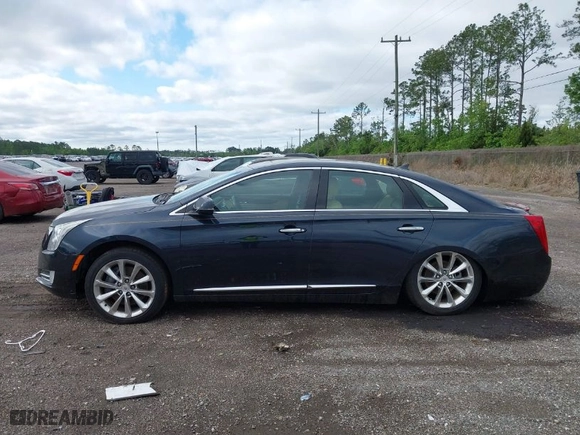 2013 Cadillac XTS Luxury with VIN 2G61P5S37D9167698, listed as a IAAI auction lot 41988234 with 71,103 mi miles. Bid and sale history available at carsss.com. Image 14.