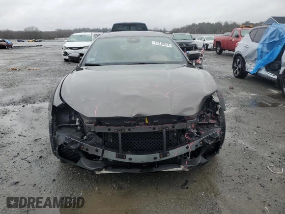 2017 Maserati Ghibli S Q4 z VIN ZAM57RTA4H1248389, wystawiony jako Copart lot #85218514 z przebiegiem 68 272 mil mil oraz Szkody całkowita. Historia ofert i sprzedaży dostępna na DreamBid. Obrazek 5.