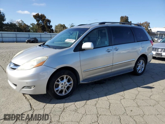 2006 Toyota Sienna XLE with VIN 5TDBA22C56S075100, listed as a Copart auction lot 51346925 with 247,141 mi miles and Salvage Title. Bid and sale history available at carsss.com. Image 1.