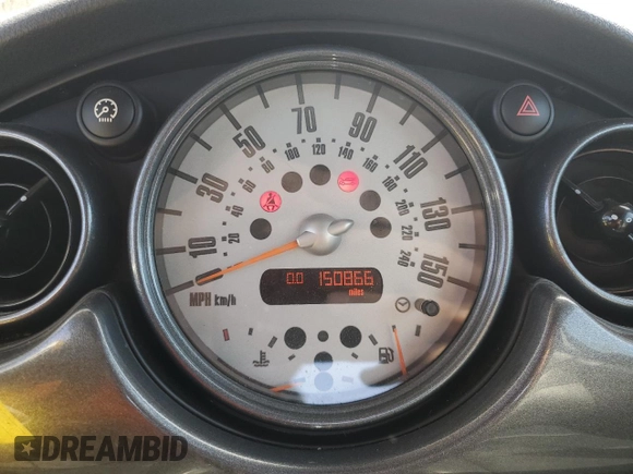 2006 MINI Hardtop with VIN WMWRC33596TK70842, listed as a Copart auction lot 59630865 with 150,866 mi miles and Clean title. Bid and sale history available at DreamBid. Image 9.