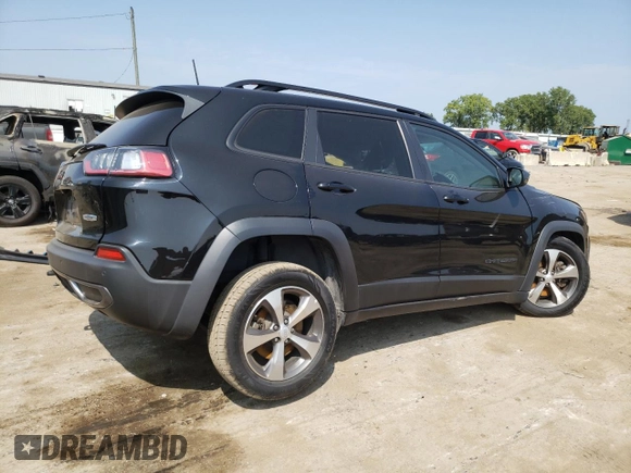 2020 Jeep Cherokee Latitude with VIN 1C4PJMCX4LD578174, listed as a Copart auction lot 68706444 with 75,059 mi miles and Salvage Title. Bid and sale history available at carsss.com. Image 3.
