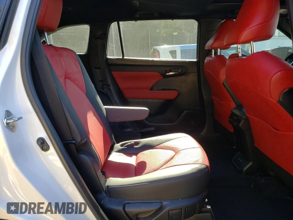 2021 Toyota Highlander XSE with VIN 5TDJZRBH9MS128001, listed as a Copart auction lot 46701225 with 17,887 mi miles and Salvage title. Bid and sale history available at DreamBid. Image 12.