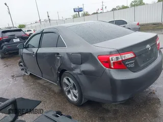 2014 Toyota Camry L with VIN 4T4BF1FK9ER443450, listed as a IAAI auction lot 41889283 with 205,020 mi miles. Bid and sale history available at carsss.com. Image 3.