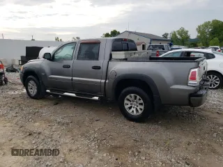 2006 Mitsubishi Raider Duro Cross z VIN 1Z7HC38K76S537788, wystawiony jako Copart lot #63922994 z przebiegiem 331 015 mil mil oraz Nie do naprawy • Non repairable. Historia ofert i sprzedaży dostępna na DreamBid. Obrazek 2.