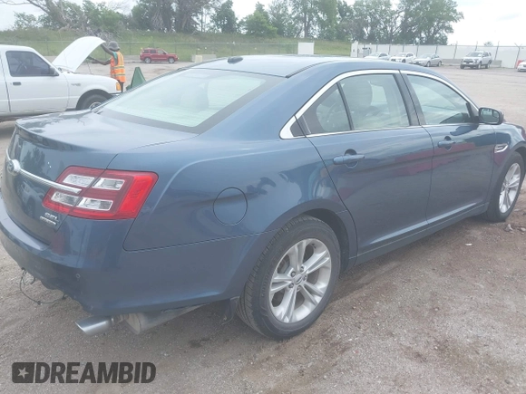 2018 Ford Taurus SEL with VIN 1FAHP2E82JG132703, listed as a IAAI auction lot 42498828 with 66,240 mi miles and . Bid and sale history available at DreamBid. Image 4.