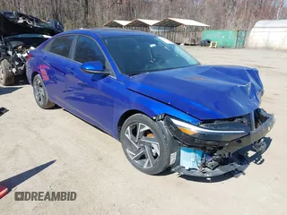 2024 Hyundai Elantra SEL z VIN KMHLS4DG3RU769454, wystawiony jako IAAI lot #41838085 z przebiegiem 11 520 mil mil oraz . Historia ofert i sprzedaży dostępna na DreamBid. Obrazek 1.