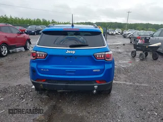 2021 Jeep Compass Altitude z VIN 3C4NJDBB0MT570078, wystawiony jako IAAI lot #42223102 z przebiegiem 41 537 mil mil oraz . Historia ofert i sprzedaży dostępna na DreamBid. Obrazek 17.