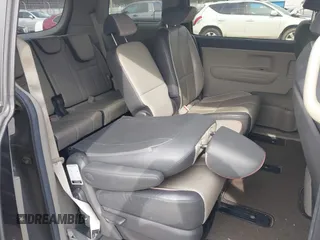 2018 Kia Sedona LX with VIN KNDMB5C15J6352017, listed as a IAAI auction lot 41787590 with 110,159 mi miles. Bid and sale history available at carsss.com. Image 8.