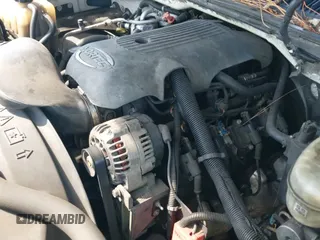 2003 Chevrolet Silverado 1500 LS с VIN 1GCEC14T73Z194209, выставлен на аукционе IAAI как лот 42964892 с пробегом 211 836 миль миль и . История ставок и продаж доступна на DreamBid. Изображение 19.