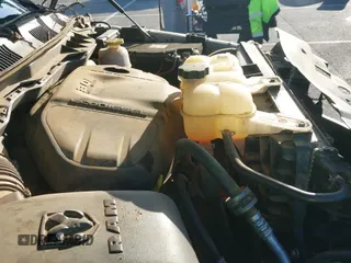 2019 Ram 1500 Tradesman z VIN 1C6RR7KM7KS726166, wystawiony jako IAAI lot #42020201 z przebiegiem 63 297 mil mil oraz . Historia ofert i sprzedaży dostępna na DreamBid. Obrazek 19.