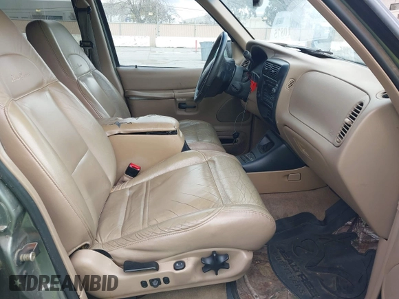 1999 Ford Explorer XLT с VIN 1FMZU35P0XZB78284, выставлен на аукционе IAAI как лот 41510875 с пробегом 231 923 миль миль и . История ставок и продаж доступна на DreamBid. Изображение 5.