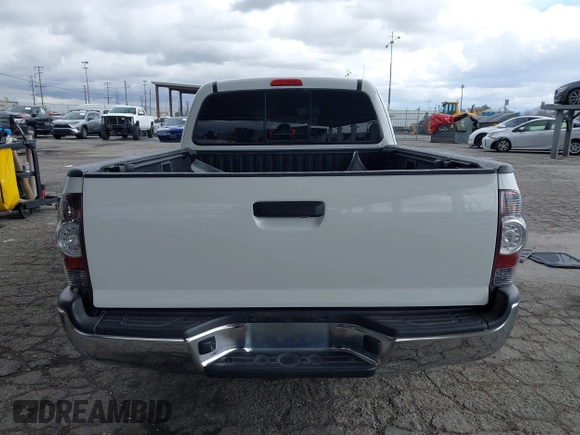 2012 Toyota Tacoma with VIN 5TFTX4CN0CX014208, listed as a IAAI auction lot 41721892 with 207,656 mi miles and . Bid and sale history available at DreamBid. Image 17.