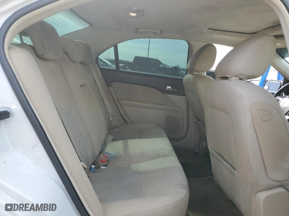2010 Mercury Milan with VIN 3MEHM0HA1AR635877, listed as a Copart auction lot 47425035 with 186,237 mi miles and Clean Title. Bid and sale history available at carsss.com. Image 10.
