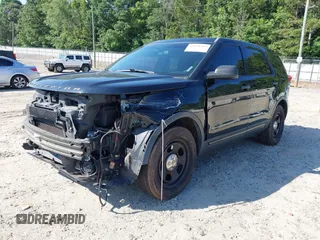 2017 Ford Police Interceptor Utility z VIN 1FM5K8AT9HGC90227, wystawiony jako IAAI lot #42621913 z przebiegiem 144 480 mil mil oraz . Historia ofert i sprzedaży dostępna na DreamBid. Obrazek 6.