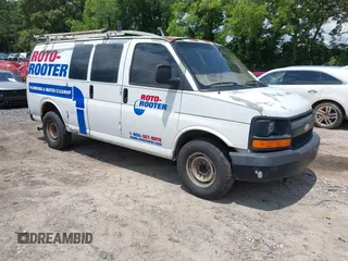 2007 Chevrolet Express Cargo z VIN 1GCGG25V571239588, wystawiony jako IAAI lot #42467265 z przebiegiem 341 597 mil mil oraz . Historia ofert i sprzedaży dostępna na DreamBid. Obrazek 1.