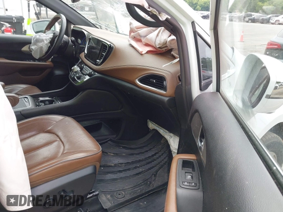 2021 Chrysler Pacifica Limited with VIN 2C4RC3GG8MR508358, listed as a IAAI auction lot 42470026 with 94,040 mi miles and . Bid and sale history available at DreamBid. Image 5.