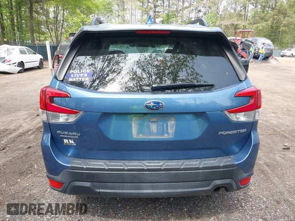 2020 Subaru Forester Premium with VIN JF2SKAJC5LH556992, listed as a IAAI auction lot 42061879 with 71,840 mi miles. Bid and sale history available at carsss.com. Image 16.