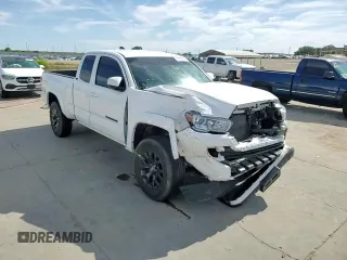 2022 Toyota Tacoma SR with VIN 3TYRX5GN7NT063798, listed as a Copart auction lot 57608435 with 31,115 mi miles and Salvage title. Bid and sale history available at DreamBid. Image 14.