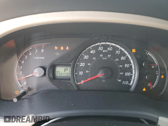 2014 Toyota Sienna LE AAS z VIN 5TDKK3DC1ES468896, wystawiony jako Copart lot #60520405 z przebiegiem 239 779 mil mil oraz Szkoda całkowita • Salvage title. Historia ofert i sprzedaży dostępna na DreamBid. Obrazek 9.