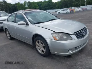 2005 Nissan Altima SE-R with VIN 1N4BL11D45C950591, listed as a IAAI auction lot 42466856 with 217,670 mi miles and . Bid and sale history available at DreamBid. Image 1.