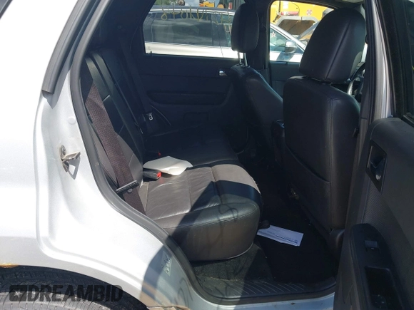 2012 Ford Escape Limited z VIN 1FMCU9EGXCKC68795, wystawiony jako IAAI lot #42741048 z przebiegiem 146 861 mil mil oraz . Historia ofert i sprzedaży dostępna na DreamBid. Obrazek 8.