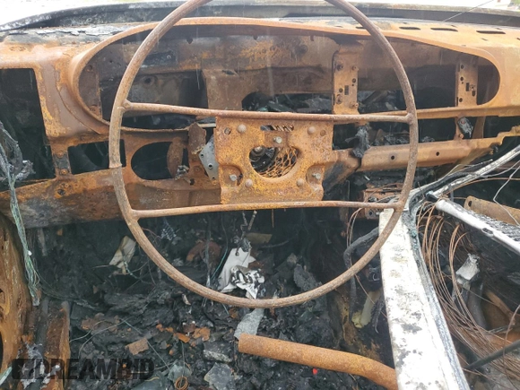 1986 Porsche 944 z VIN WP0AA0958GN152718, wystawiony jako Copart lot #55963875 z przebiegiem Nie podano mil oraz Szkoda całkowita • Salvage title. Historia ofert i sprzedaży dostępna na DreamBid. Obrazek 9.